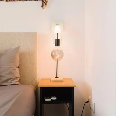 Chiado Gem Private Pool & Patio Retreat *