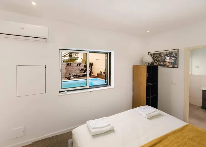 Chiado Gem Private Pool & Patio Retreat Apartament *