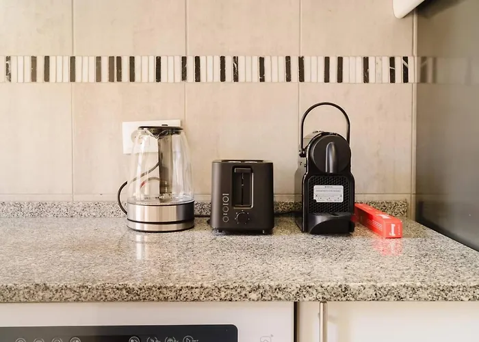 Chiado Gem Private Pool & Patio Retreat Apartament