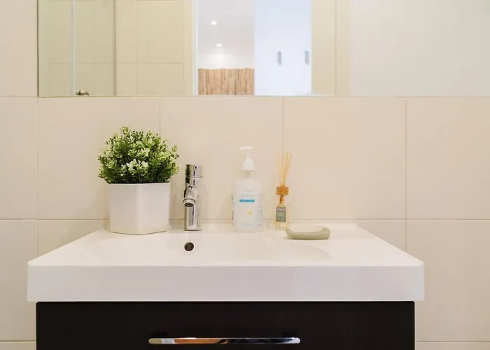 Apartament Chiado Gem Private Pool & Patio Retreat Lizbona