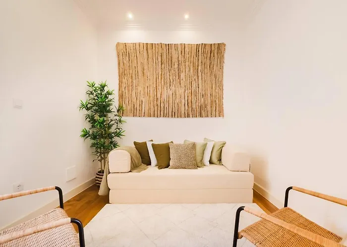 Chiado Gem Private Pool & Patio Retreat Apartament Lizbona