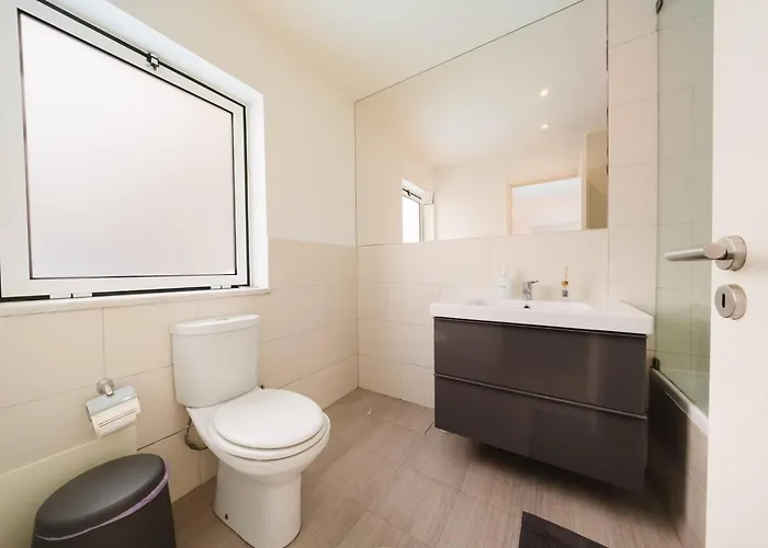 Chiado Gem Private Pool & Patio Retreat Apartament