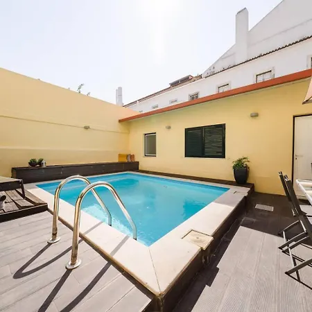 Daire Private Pool Chiado Gem, Patio Retreat Wac *