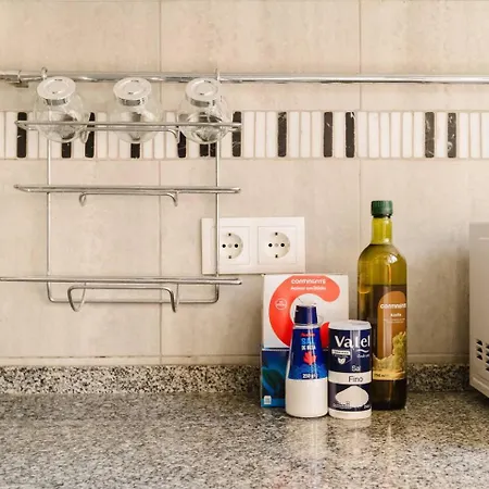 Chiado Gem Private Pool & Patio Retreat דירה