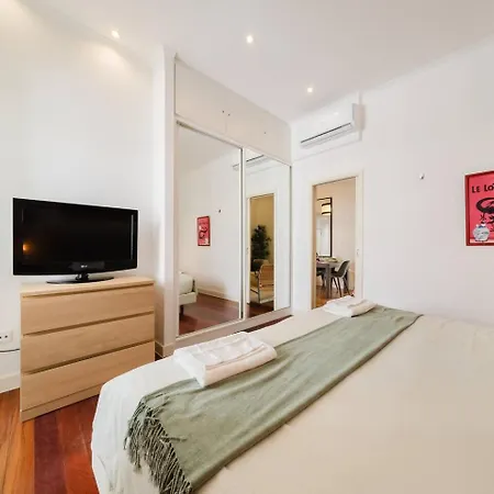 Daire Private Pool Chiado Gem, Patio Retreat Wac *