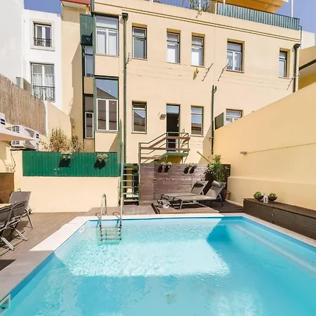 Private Pool Chiado Gem, Patio Retreat Wac Daire