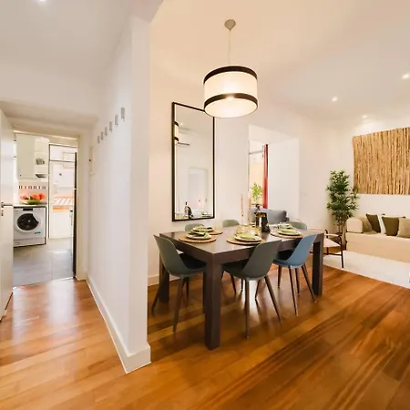 דירה Chiado Gem Private Pool & Patio Retreat *