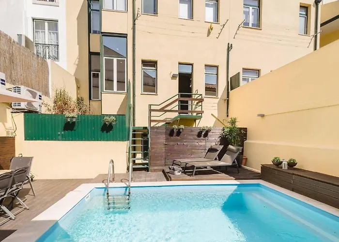 Chiado Gem Private Pool & Patio Retreat Apartment