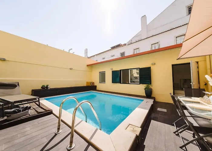 Apartment Chiado Gem Private Pool & Patio Retreat