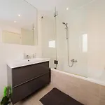 Chiado Gem Private Pool & Patio Retreat