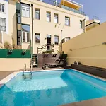 Chiado Gem Private Pool & Patio Retreat Lejlighed *