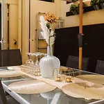 Chiado Gem Private Pool & Patio Retreat Lejlighed *