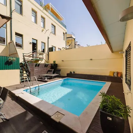 Lägenhet Private Pool, Sleeps 10, Lisboa