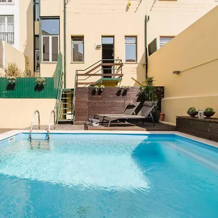 Lägenhet Private Pool, Sleeps 10, Lisboa