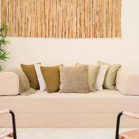 Private Pool, Sleeps 10, Lägenhet