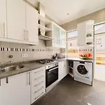 アパート Chiado Gem Private Pool & Patio Retreat